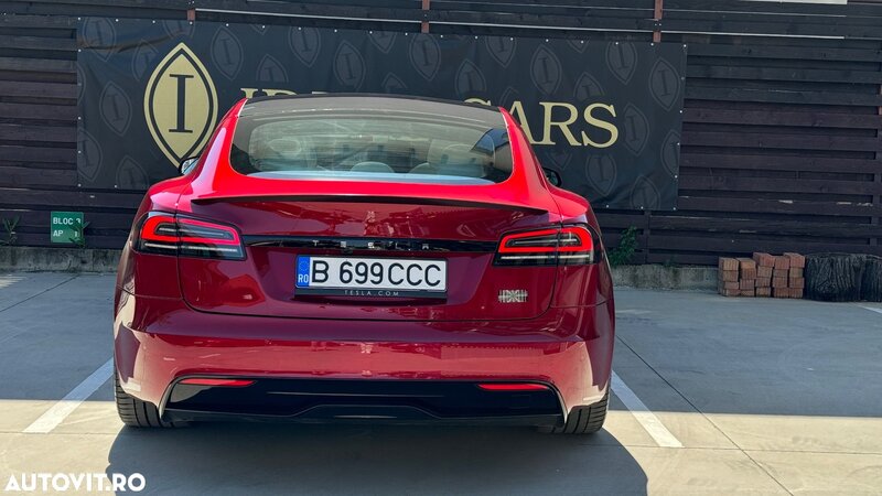 Tesla Model S